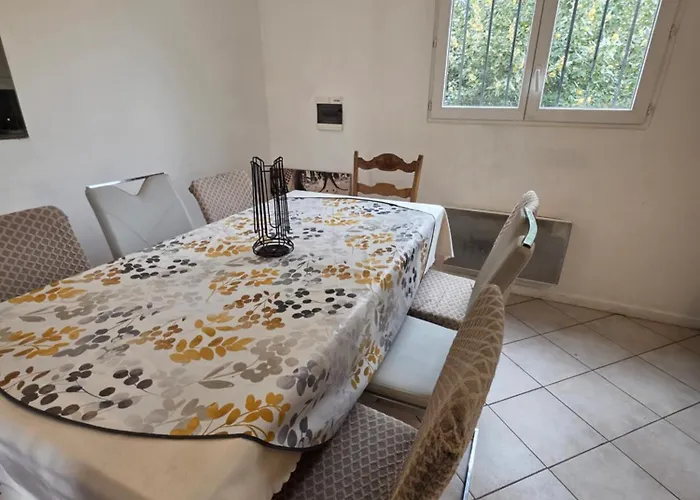 Pr2e Apartment
