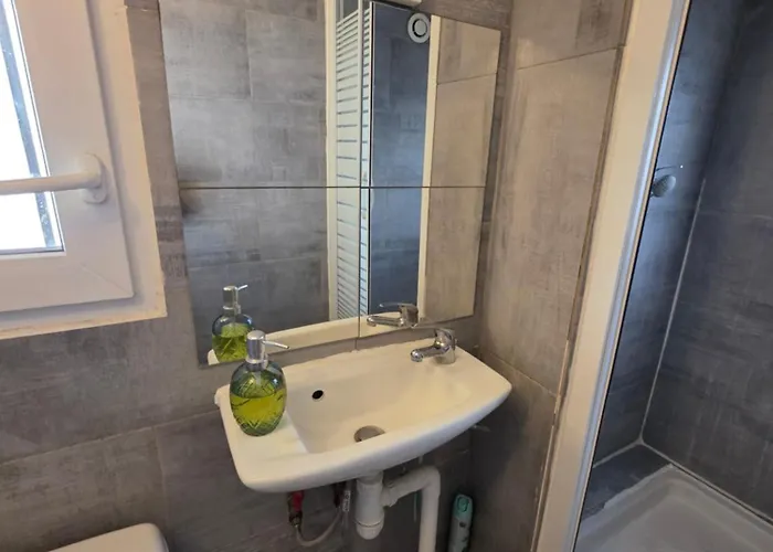 Pr2e Apartment *